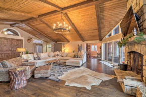 Luxury Mountain Hideaway with Hot Tub, 2 Mi to Ski!